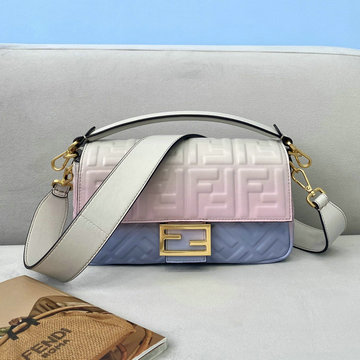フェンディ FENDI 168-FD8285PFL　2021年最新作 バゲット 斜め掛け ショルダーバッグ クロスボディバッグ レディースかばん