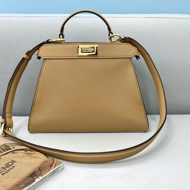 フェンディ FENDI 168-FD80011AX　2021年最新作 ピーカブー アイシーユー スモール トートバッグ ハンドバッグ 2way 斜め掛け ショルダーバッグ レディースかばん