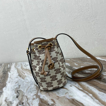 セリーヌ CELINE DDB-CE10H492HZ　2021年最新入荷 マイクロ ドローストリングバッグ 斜め掛け ショルダーバッグ バゲットバッグ クロスボディバッグ レディースかばん