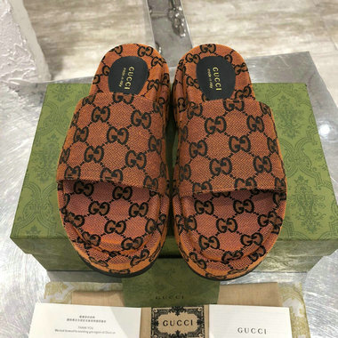 商品名称：グッチ GUCCI 26-GGJ21003DX 2021年夏最新入荷 プラットフォームサンダル 厚底ミュール スライドサンダル ウィメンズシューズ