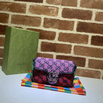 グッチ GUCCI 057-GG476433BPZ　2021年最新作 GGマーモント スーパーミニ バッグ 斜め掛け ショルダーバッグ クロスボディ レディースかばん レザー