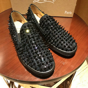 商品名称：クリスチャンルブタン CHRISTIAN LOUBOUTIN 26-CLJ21005　2021年夏最新入荷 スニーカー リベット ローファーシューズ カジュアルシューズ ユニセックス 男女兼用