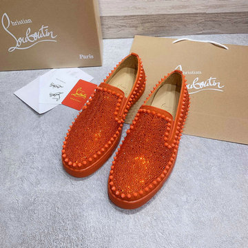 クリスチャンルブタン CHRISTIAN LOUBOUTIN 26-CLJ21022　2021年夏最新入荷 スニーカー リベット付き ローファーシューズ カジュアルシューズ ユニセックス 男女兼
