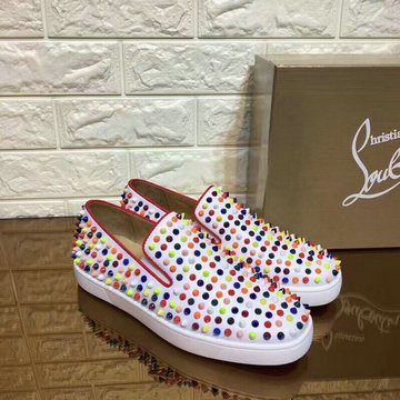 クリスチャンルブタン CHRISTIAN LOUBOUTIN 26-CLJ21018　2021年夏最新入荷 スニーカー リベット付き ローファーシューズ カジュアルシューズ ユニセックス 男女兼用
