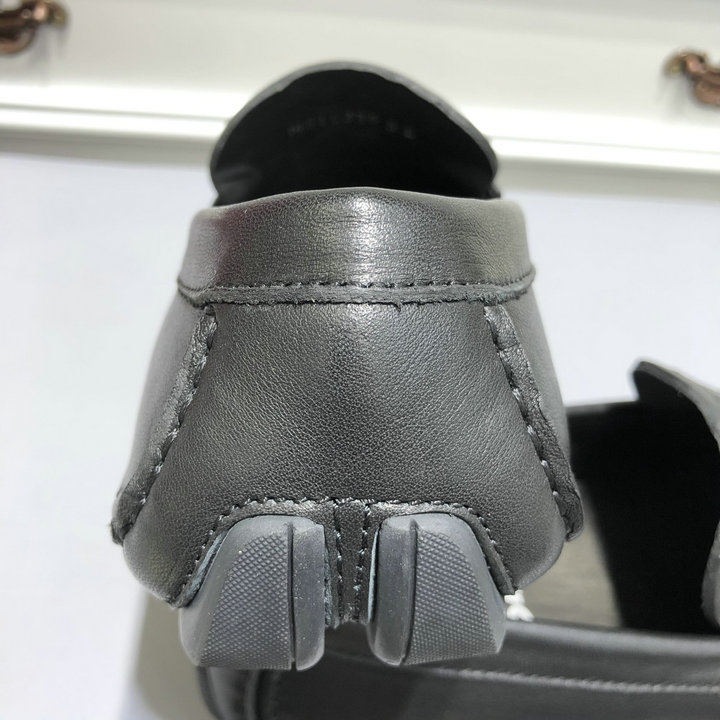 商品名称：サルヴァトーレ フェラガモ FERRAGAMO 26-FLJ21005　2021年春夏最新入荷 ローファーシューズ 紳士靴 フラットシューズ 皮靴 メンズシューズ レザー