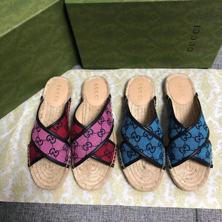 商品名称：グッチ GUCCI 26-GGJ21019　2021年夏最新入荷 ウェブ付き ウィメンズ スライドサンダル スリッパ レディース ミュール