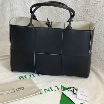 ボッテガヴェネタ BOTTEGAVENETA aj-BOV609175ZPKB 2021年最新入荷 ザ アルコ トップハンドルバッグ トートバッグ バンドバッグ レディースかばん