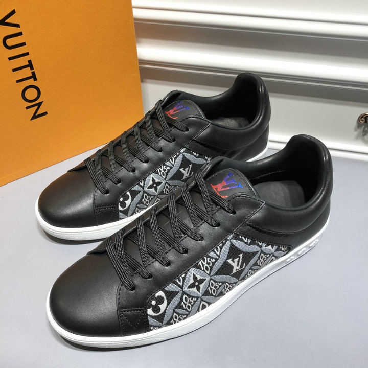ルイヴィトン LOUISVUITTON 26-LVJ21027M　2021年夏最新入荷 スニーカー レースアップシューズ メンズシューズ カジュアルシューズ