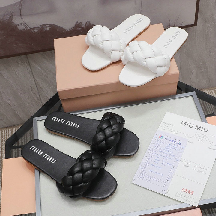 ミュウミュウ MIUMIU 26-MMJ21007　2021年夏最新入荷 フラットサンダル ミュール スリッパ レディースシューズ スライドサンダル