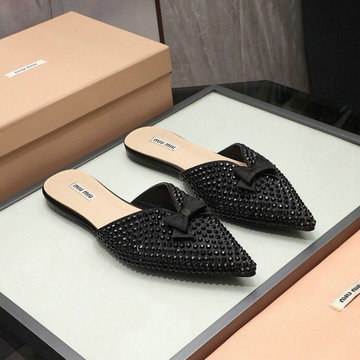 ミュウミュウ MIUMIU 26-MMJ21011P　2021年夏最新入荷 フラットサンダル ミュール スライドサンダル スリッパ レディースシューズ とんがりトウ
