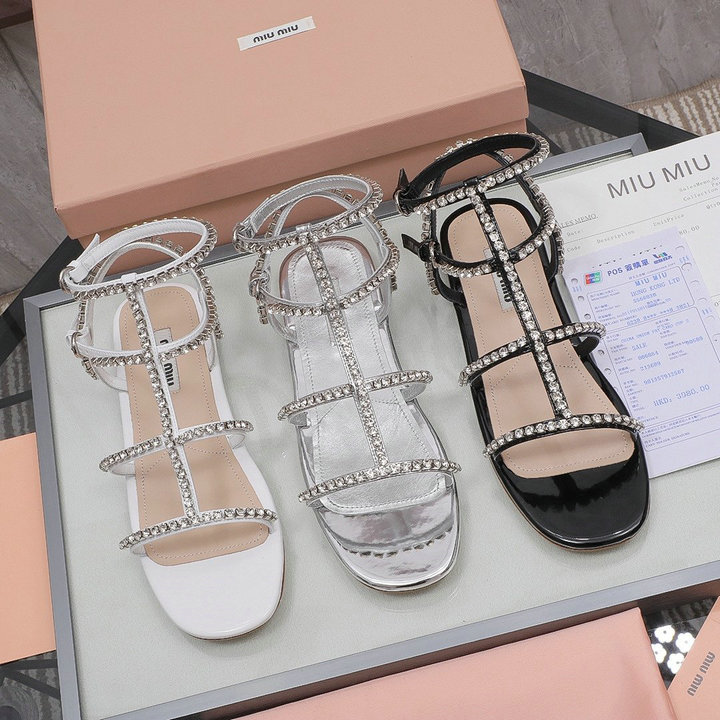 ミュウミュウ MIUMIU 26-MMJ21017　2021年夏最新入荷 フラットサンダル スリングバック サンダル レディースシューズ フラットシューズ