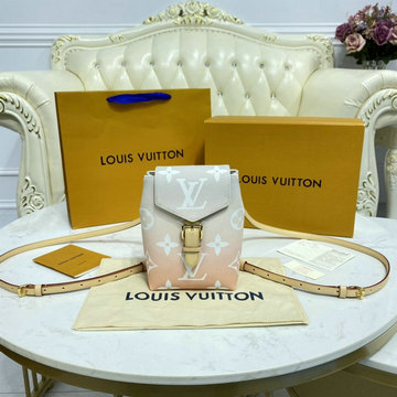 ルイヴィトン LOUISVUITTON 057-M45764　2021年最新入荷 タイニー バックパック ミニ リュック リュックサック バッグチャーム モノグラム キャンバス