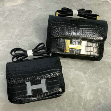 商品名称：エルメス HERMES 3589-H108222EWBK　2021年最新入荷 コンスタンス 斜め掛け ショルダーバッグ クロスボディバッグ フラップバッグ レディースかばん クロコ柄