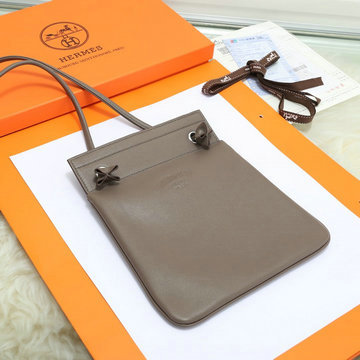 商品名称：エルメス HERMES 3589-HAL20SDH　2021年最新入荷 aline スクエアバッグ ショルダーバッグ クロスボディバッグ ドローストリングバッグ swift スイフトレザー