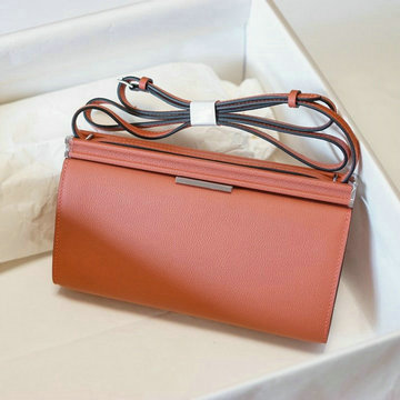 エルメス HERMES 3589-HE0778YCS　2021年最新入荷 クリック H 斜め掛け ショルダーバッグ クロスボディバッグ レディースかばん ヴォーエプソン