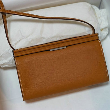 エルメス HERMES 3589-HE0778YTH　2021年最新入荷 クリック H 斜め掛け ショルダーバッグ クロスボディバッグ レディースかばん ヴォーエプソン