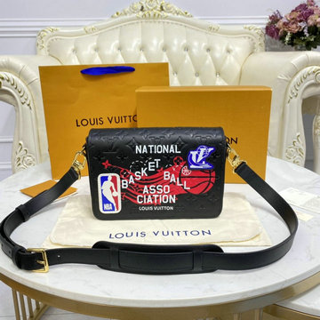 商品名称：ルイヴィトン LOUISVUITTON 057-M58498　2021年最新入荷 LVXNBA ステュディオ メッセンジャーバッグ 斜め掛け ショルダーバッグ クロスボディバッグ メンズかばん