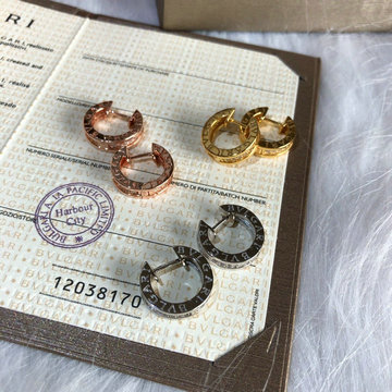 ブルガリ BVLGARI JS-BVEH21003　2021年最新入荷 ビー ゼロワン イヤリング スタッズ付きスパイラル ピアス アクセサリー