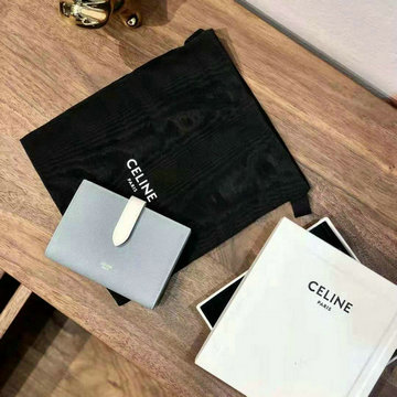 セリーヌ CELINE 99-CE10643HB　2021年最新入荷 ミディアム ストラップウォレット 二つ折り短財布 スナップボタン付きストラップクロージャー