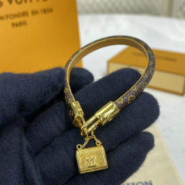 ルイヴィトン LOUISVUITTON 057-M8011EB　2021年最新入荷 ブラスレ LVツイスト ブレスレット バングル アクセサリー ジュエリー