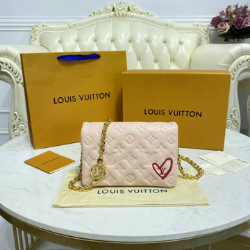 ルイヴィトン LOUISVUITTON 057-M80834　2021年最新入荷 ポシェットクッサン チェーンバッグ 斜め掛け ショルダーバッグ クロスボディバッグ モノグラムアンプラント