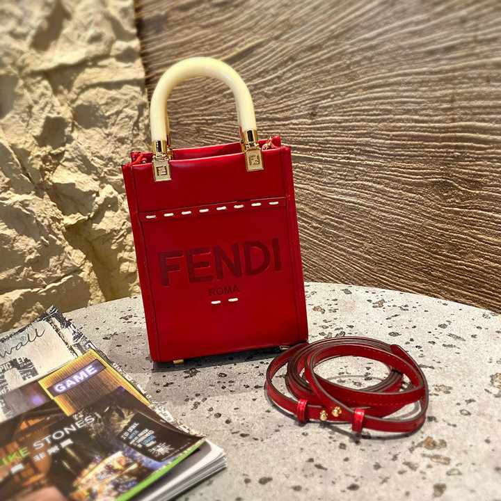 フェンディ FENDI 168-FD8376RD　2021年最新入荷 サンシャイン ショッパー スモール トップハンドルバッグ トートバッグ 2way ショルダーバッグ