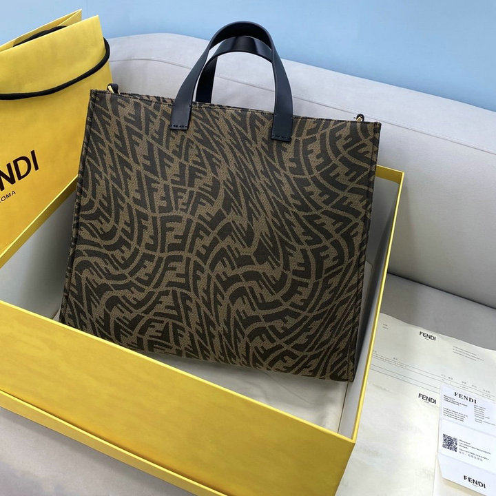 フェンディ FENDI 168-FD8379F　2021年最新入荷 ショッパー トップハンドルバッグ トートバッグ 2way ショルダーバッグ ショッピングバッグ