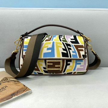 フェンディ FENDI 168-FD8381CS　2021年最新入荷 バゲット トップハンドルバッグ 2way 斜め掛け ショルダーバッグ カーフレザー レディースかばん