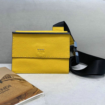 フェンディ FENDI 168-FD78673YL　2021年最新入荷 ウェストバッグ チェストバッグ ベルトバッグ クロスボディバッグ 斜め掛け ショルダーバッグ