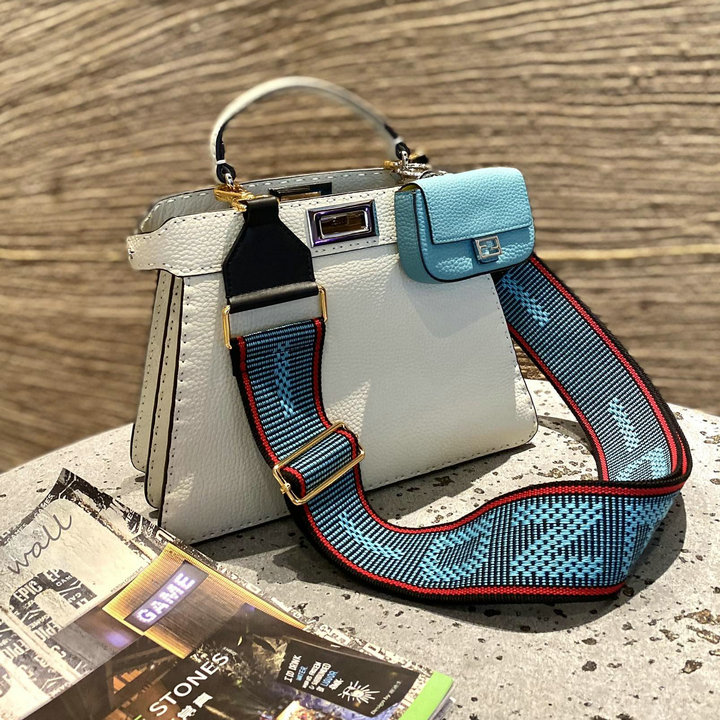 フェンディ FENDI 168-FD80012BS　2021年最新入荷 ピーカブー トートバッグ トップハンドルバッグ ハンドバッグ 2way 斜め掛け ショルダーバッグ