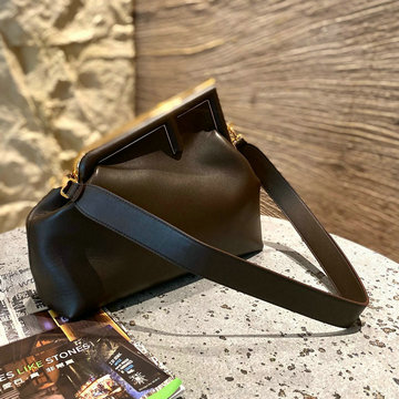 フェンディ FENDI 168-FD80018LS　2021年最新入荷 ファースト ミディアム 肩掛け ショルダーバッグ 2way クラッチバッグ 手持ちかばん レディースかばん