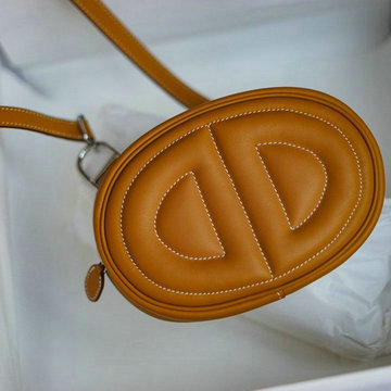 商品名称：エルメス HERMES 3589-HLP18TH 2021最新入荷 イン ザ ループ 斜め掛け ショルダーバッグ クロスボディバッグ ラウンドバッグ レディースかばん swift スイフトレザー