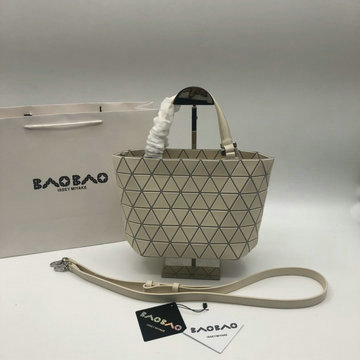 バオバオイッセイミヤケ BAOBAO issey miyake 99-ISM3030MB　2021年最新色入荷 トートバッグ ハンドバッグ トップハンドルバッグ 2way ショルダーバッグ