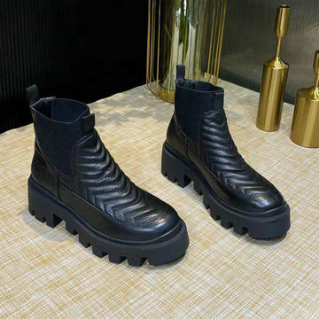 商品名称：グッチ GUCCI 26-GGJ21030　2021年秋冬最新入荷 キルティング ウィメンズ チェルシーブーツ ショートブーツ フラットシューズ レディースシューズ カーフレザー