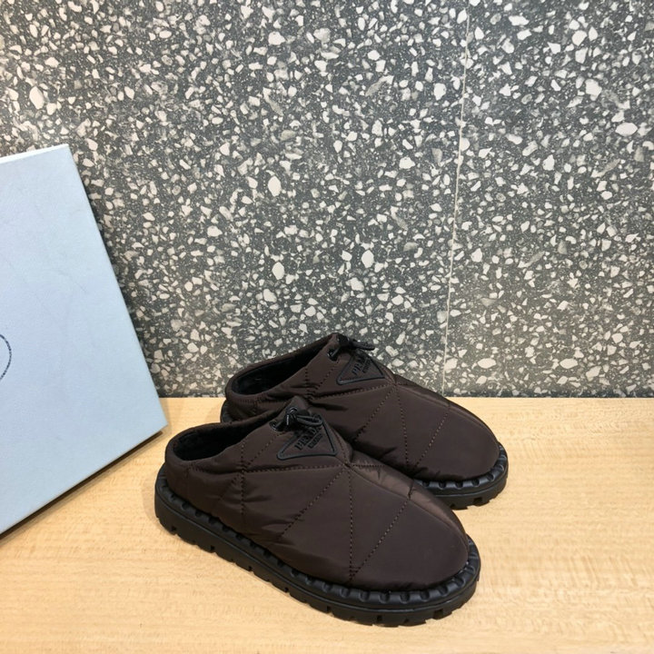 プラダ PRADA 26-PDJ21002SK　2021年最新入荷 パデッドナイロン サボ ドローストリング フラットサンダル スライドサンダル 男女兼用 スリッパ
