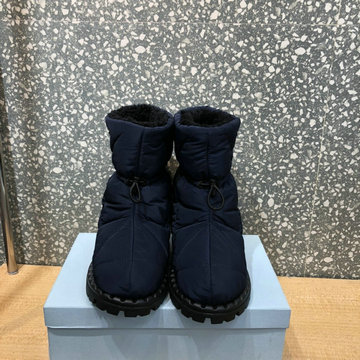 プラダ PRADA 26-PDJ21005SL　2021年最新入荷 パデッドナイロン ブーティー ショートブーツ フラットシューズ レディース スノーブーツ