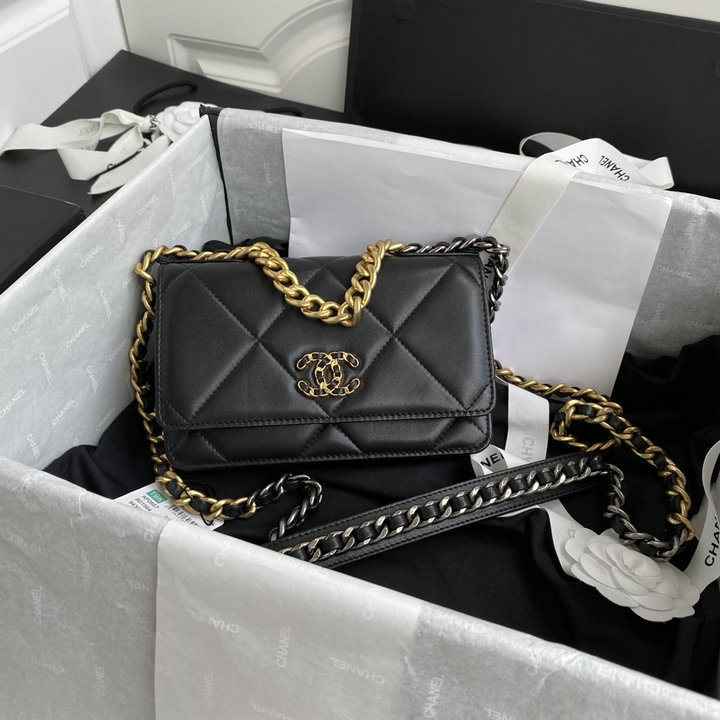 商品名称：シャネル CHANEL CC-CH0957YJBK　2021年最新入荷 19 チェーンウォレット フラップバッグ 斜め掛け ショルダーバッグ クロスボディバッグ レディースかばん