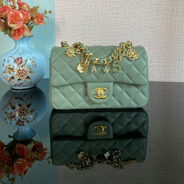 シャネル CHANEL CC-CH2326JGL　2021年最新入荷 フラップバッグ 斜め掛け ショルダーバッグ クロスボディバッグ レディースかばん ラムスキン