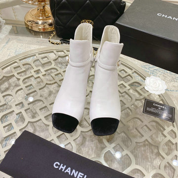 シャネル CHANEL 26-CHJ21071　2021年秋冬最新入荷 アンクルブーツ ショートブーツ ローヒールシューズ スクエアヒール レディースシューズ カジュアルシューズ