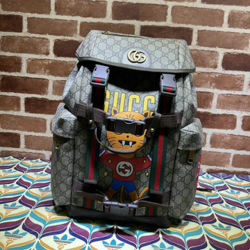 グッチ GUCCI 057-GG690999YKF　2022年最新入荷 GGエンボス バックパック メンズ リュック リュックサック 男子用 ディパックバッグ カーフレザー