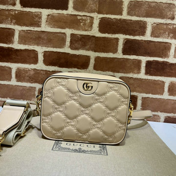 グッチ GUCCI 057-GG702234MB　2022年最新入荷 GGマトラッセ レザー スモール バッグ 斜め掛け ショルダーバッグ クロスボディバッグ レザー