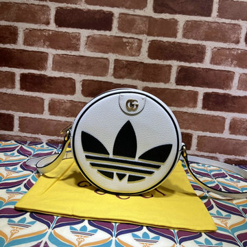 グッチ GUCCI 057-GG702626BS　2022年最新入荷 adidas x Gucci ラウンドバッグ 斜め掛け ショルダーバッグ クロスボディバッグ レザー