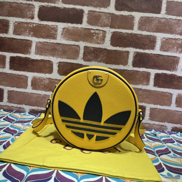 グッチ GUCCI 057-GG702626YL　2022年最新入荷 adidas x Gucci ラウンドバッグ 斜め掛け ショルダーバッグ クロスボディバッグ レザー