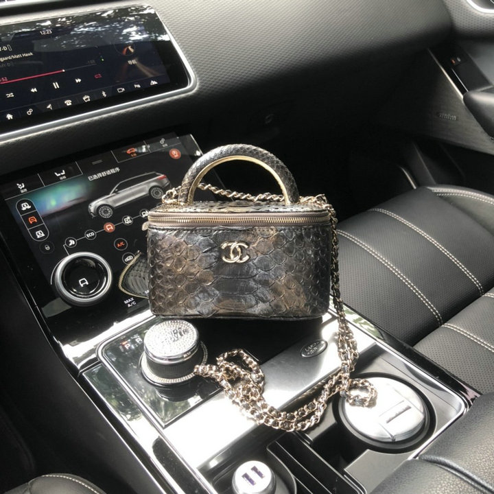 シャネル CHANEL CC-CH2805MBK　2022年最新入荷 ヴァニティー ケース トートバッグ 斜め掛け ショルダーバッグ クロスボディバッグ 化粧かばん レディースかばん