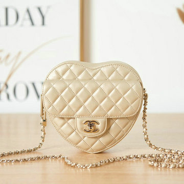 シャネル CHANEL CC-CH3191XS　2022年最新入荷 ハート チェーンポーチ 斜め掛け ショルダーバッグ クロスボディバッグ レディースかばん ラムスキン