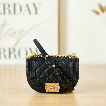 商品名称：シャネル CHANEL CC-CH3315BK　2022年最新入荷 BOY ミニ メッセンジャーバッグ 斜め掛け ショルダーバッグ クロスボディバッグ レディースかばん