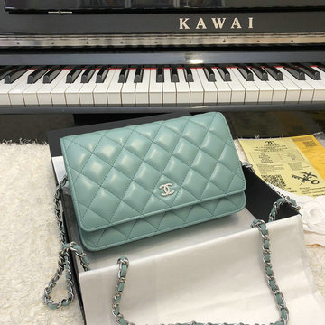 シャネル CHANEL CC-CH33814GYYBG　2022年最新入荷 クラシック チェーンウォレット 斜めがけ ショルダーバッグ フラップバッグ ラムスキン