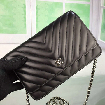 シャネル CHANEL CC-CH33814VYYBK　2022年最新入荷 クラシック チェーンウォレット 斜めがけ ショルダーバッグ フラップバッグ ラムスキン