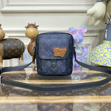 ルイヴィトン LOUISVUITTON 057-M81854　2022年最新入荷 クリストファー ウエアラブル ウォレット 斜め掛け ショルダーバッグ モノグラムエクリプスキャンパス