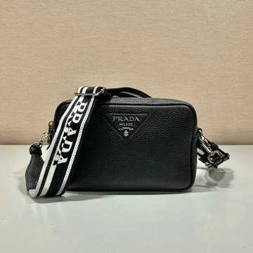 商品名称：プラダ PRADA GH-PD1BD082ZBK　2022年最新入荷 スクエアバッグ 斜め掛け ショルダーバッグ クロスボディバッグ カーフレザー レディースかばん